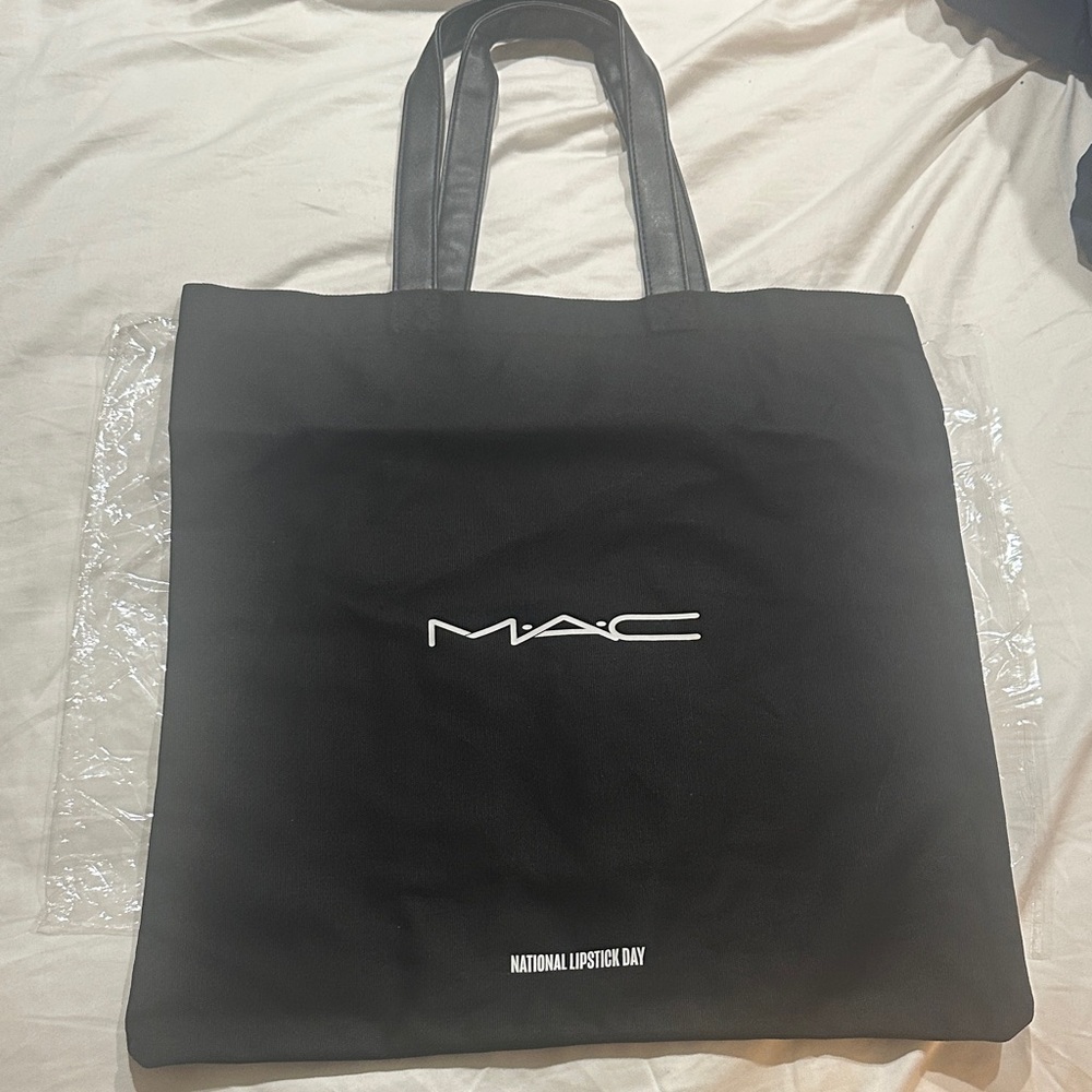New MAC Cosmetics Black National Lipstick Day Tote